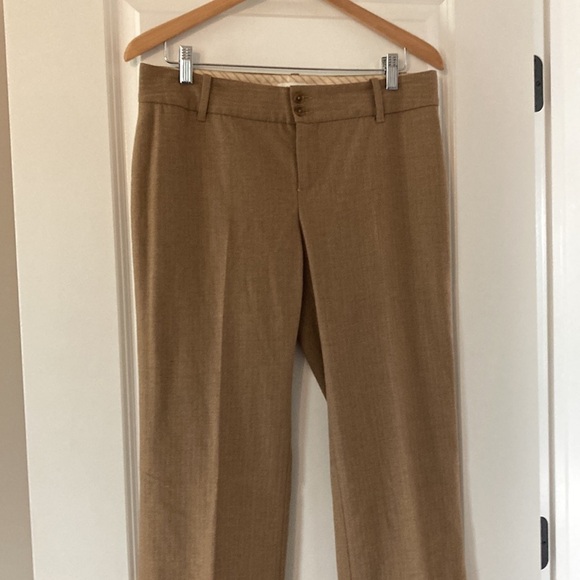 Banana Republic 8 LONG Martin Fit tan pants - Picture 2 of 16